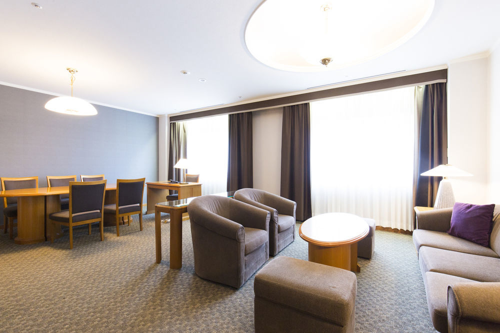 โรงแรม ฮากะตะ เอ็กซ์เซล โตกิว 4*